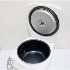【高年式　2023年製】タイガー　マイコン炊飯ジャー　炊きたて JBH-G102　動作良好　5.5号　1.0L　ホワイト　W　50-60Hz　取扱説明書付の画像