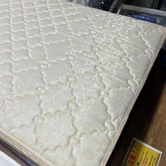 セミダブルベッド！カリモク！の画像