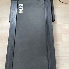 BTM の電動ルームランナー 8030C、BTM トレッドミルの画像