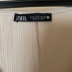 ZARAのワンピースの画像