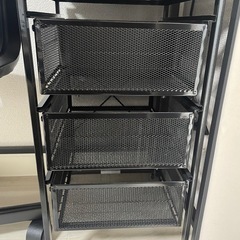 IKEA レッナールト　スチールラック　デスク横収納の画像