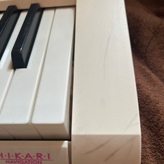 カシオ　ヒカリナビゲーション電子ピアノの画像