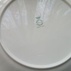 花柄の皿・サービスプレート（NARUMI　Bone China）の画像