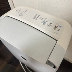 シャープ除湿機CM-P100の画像