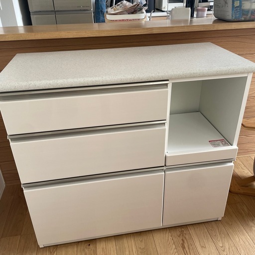 食器棚　ニトリ