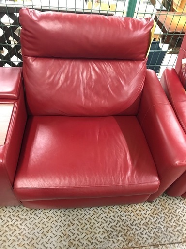 ジャングルジャングル貝塚店 ニトリ Nストラス　電動リクライニングソファ　2人用　電動　リクライニング　レッド　新品参考価格178,0