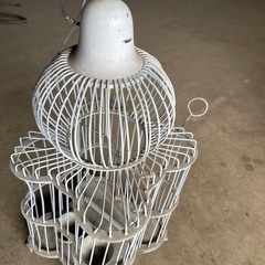 レトロ 鳥小屋
の画像