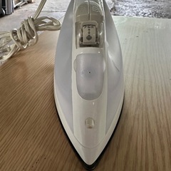 ニトリ　スチームアイロンES-2350WHの画像