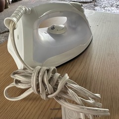 ニトリ　スチームアイロンES-2350WHの画像