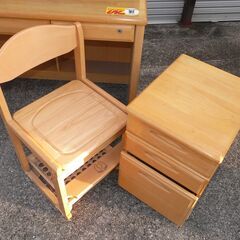 設置・無料配達します🚚定価１２万円💖コイズミ💖学習机💖の画像
