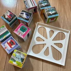 新幹線キューブブロック玩具 9個セット　パズルの画像
