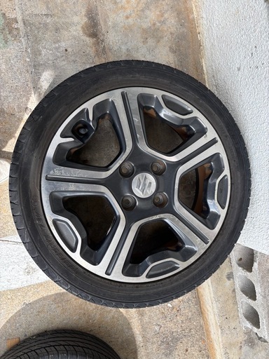 スズキ　ハスラー　タイヤ