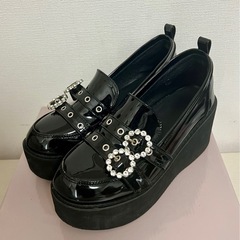 Bubbles ビジュー付き厚底ローファー　サイズ39(24.0〜24.5cm)の画像
