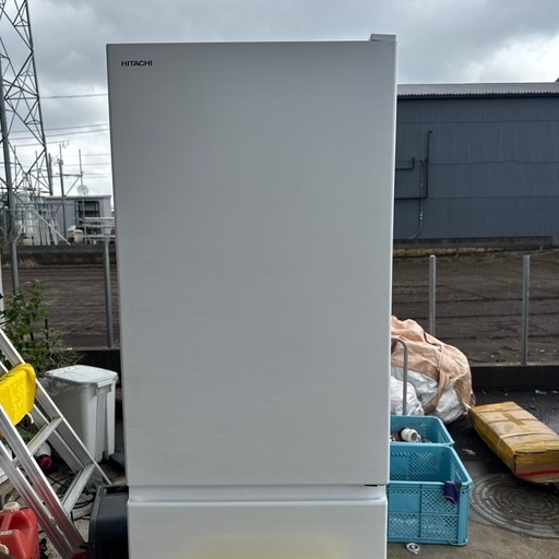 R-V32TV 　2023年製 HITACHIの冷蔵庫