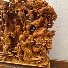 精密細工 装飾品 工芸品 木彫り　中国　仙人　極細密木彫り　縁起物　王様　桃の画像