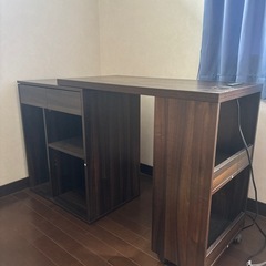 パソコンデスク・勉強机の画像
