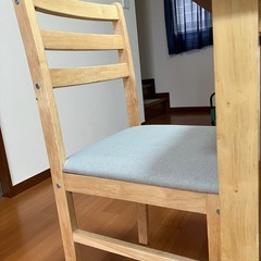 【譲渡決まりました】ダイニングテーブル、いすの画像