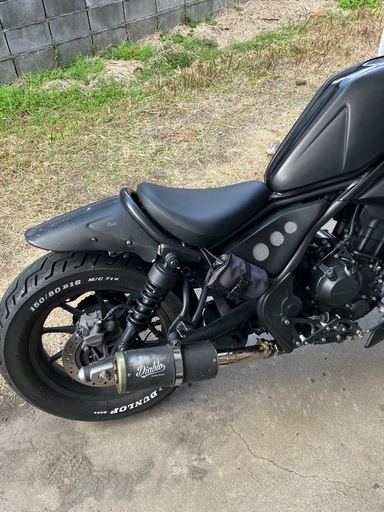 レブル250   ディアブロ　スーパーボム　スリップオンマフラー