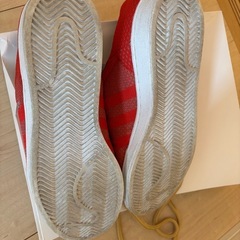 adidas superstar 28cm 赤色　スニーカーの画像
