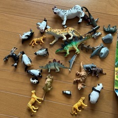 アニアのお片付けケース＆動物フィギュアセットの画像