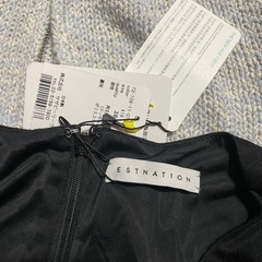 主にMサイズ、エストネーション(2枚目)含のドレス含、COLE HAANバック含む(4枚目)レディース服　の画像