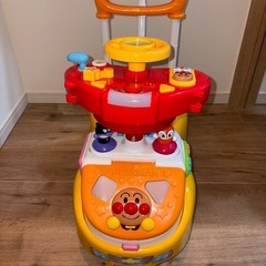 アンパンマン　子供用室内車の画像
