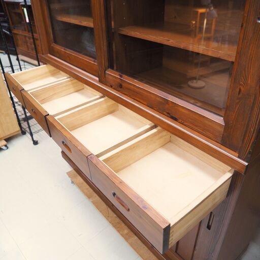 食器棚　スライド扉　W1500　リユース品　価格　33,000円