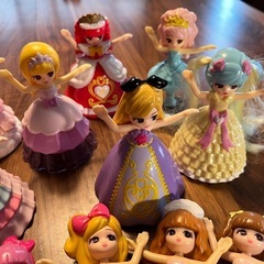 リカちゃん　ハッピーセット　13体人形の画像