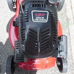 新品自走芝刈り機6馬力バケット付きの画像