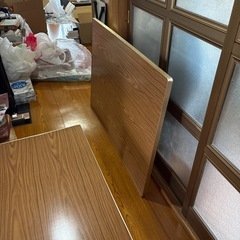 折り畳みテーブル2台の画像