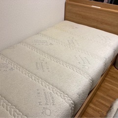 【急募】ベットとマットレスのセットの画像