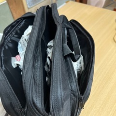 バック、ノートパソコンなど入れたり、旅行などに！の画像