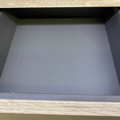 定価：6490円 ISSEIKI BASIC PLUS-7 NIGHT TABLE 32 ナイトテーブル サイドテーブル コンセント付き 棚の画像