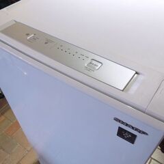 シャープ 1ドア冷凍庫 126L FJ-HF13H-W どっちもドア 霜取り不要 冷凍ストッカー 冷凍/冷蔵切替モード プラズマクラスター 2022年製 札幌市東区 新道東店の画像