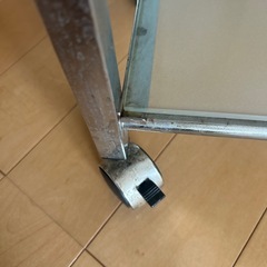 ワゴン　ガラス　コマ付きの画像