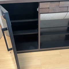 テレビボードの画像