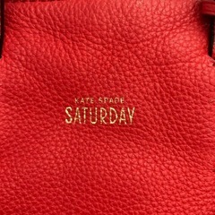 K2509-247 Kate Spade SATURDAY レザートート レッド 中古の画像