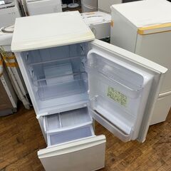 【リサイクルショップどりーむ鹿大前店】No.2735 冷蔵庫 SHARP/シャープ 2017年製 137L ※扉側トレイ欠品ありの画像