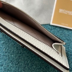 マイケルコース　長財布　白　新品同様の画像