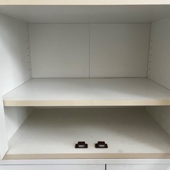 食器棚の画像