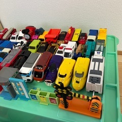 ハッピーセット　トミカ　プラレールなど大量の画像