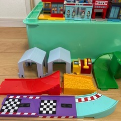 ハッピーセット　トミカ　プラレールなど大量の画像