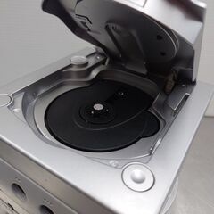任天堂　ゲームキューブ　シルバー　ジャンク品　ステーショナリーバッグ付きの画像