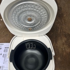 SHARP 2019年製　炊飯器の画像