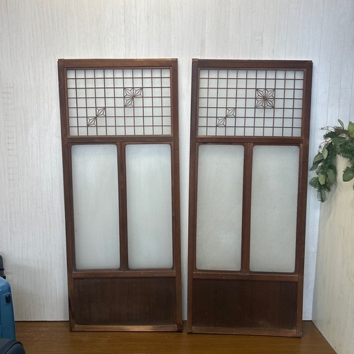 【リユース☆エコちょっぷ】リノベ　アンティーク　欄間付き　和　引戸　すりガラス　木製工芸