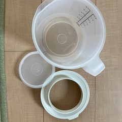 計量カップ 1.2L クリア　タッパーウェア　お菓子作り　の画像
