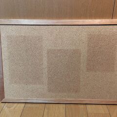 コルクボード 45cmx60cm 3個 (未使用) +30cmx45cm 1個（中古） の画像