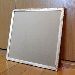 コルクボード 30cmx30cm 4個 (中古)の画像