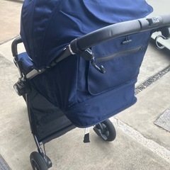 Aprica   アップリカ　ベビーカー　3輪　イージー
バギーの画像