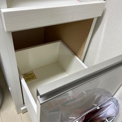 食器棚の画像
